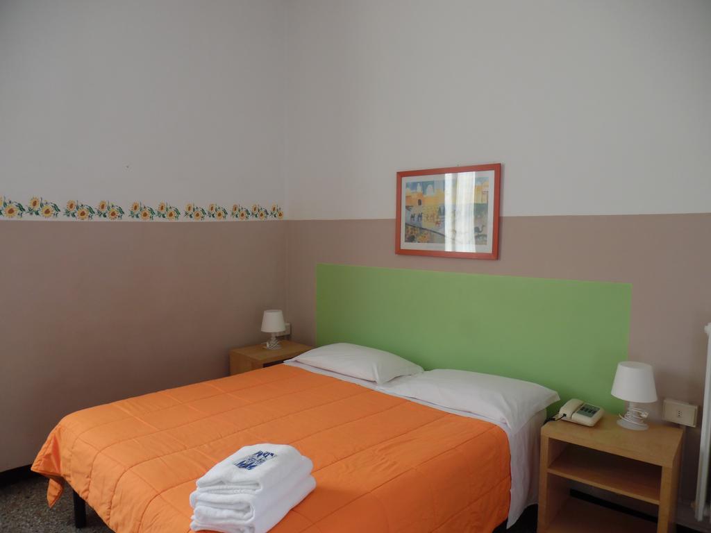 Hotel Bel Sito Генуя Екстер'єр фото
